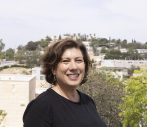 דורית אליאב-בטיט